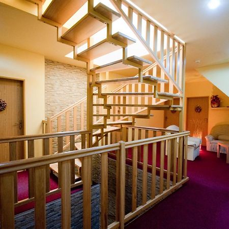 Hotel Penzion Tramky Vikyrovice Екстер'єр фото